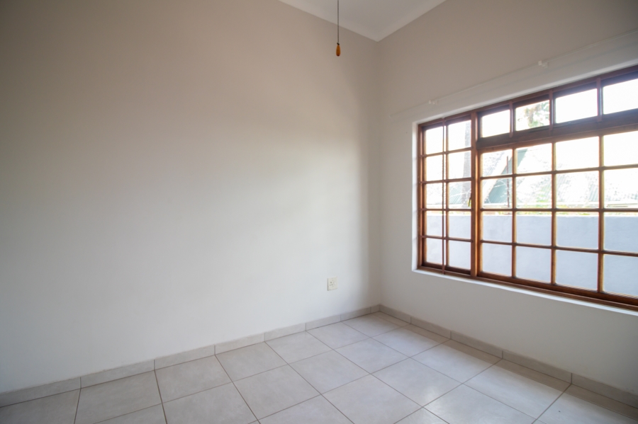 To Let 3 Bedroom Property for Rent in Geelhoutpark North West